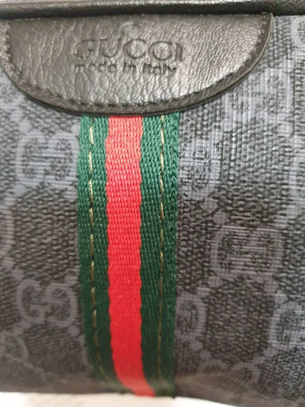 Gucci Monogram Gray Silver Cosmetic Pouch Bag Unisex Casual everyday Travel Bag